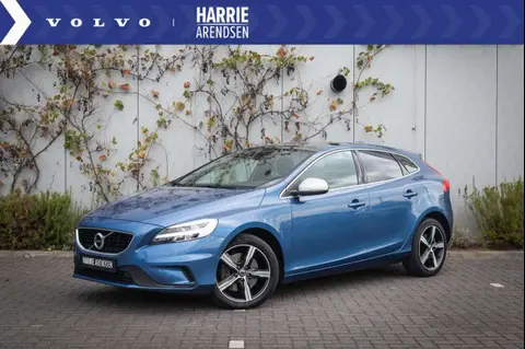 Annonce VOLVO V40 Essence 2019 d'occasion 