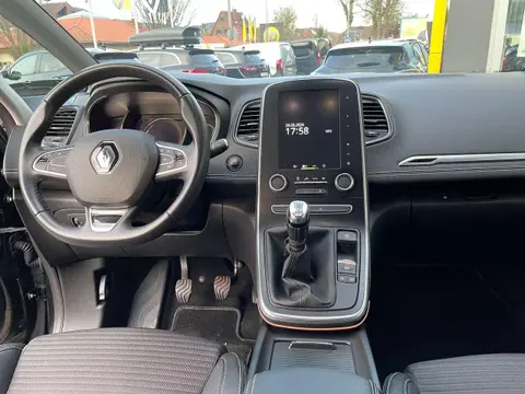 Used RENAULT SCENIC Petrol 2018 Ad 