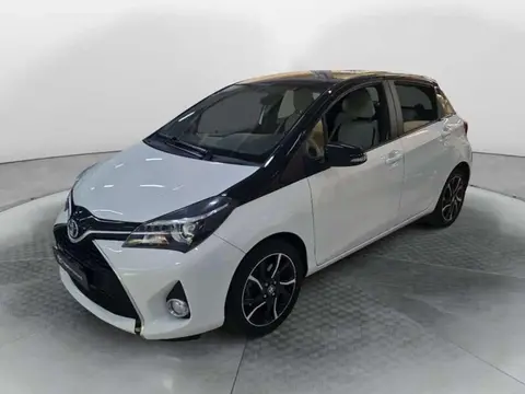 Used TOYOTA YARIS Hybrid 2016 Ad 