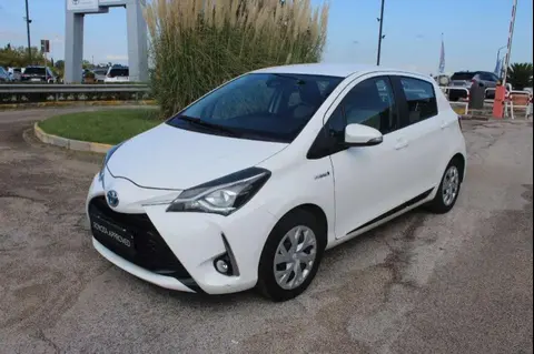 Used TOYOTA YARIS Hybrid 2017 Ad 