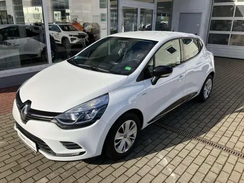 Used RENAULT CLIO Petrol 2018 Ad 