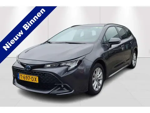 Used TOYOTA COROLLA Hybrid 2023 Ad 