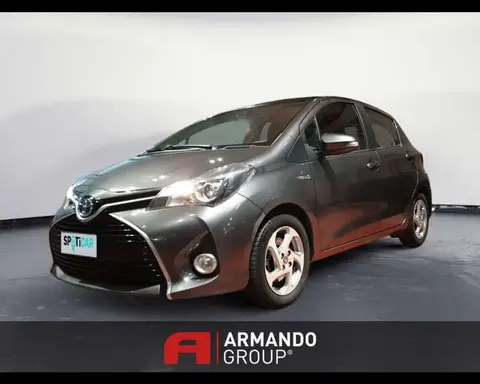 Used TOYOTA YARIS Hybrid 2017 Ad 