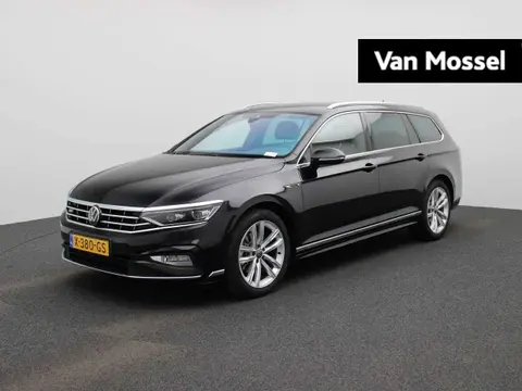 Annonce VOLKSWAGEN PASSAT Essence 2023 d'occasion 