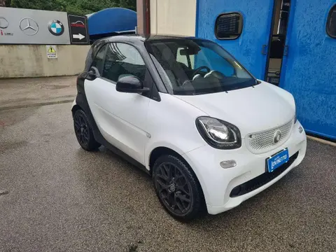 Annonce SMART FORTWO Essence 2015 d'occasion 