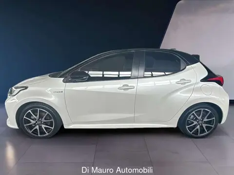 Used TOYOTA YARIS Hybrid 2021 Ad 