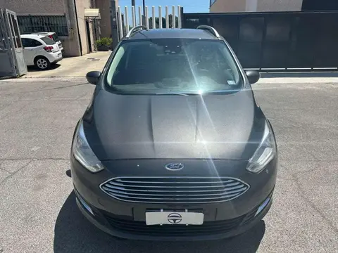 Used FORD GRAND C-MAX Petrol 2018 Ad 