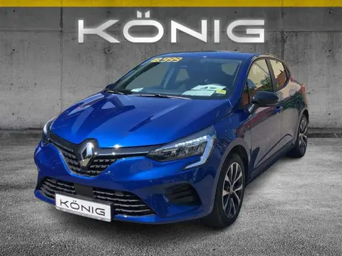 Used RENAULT CLIO Hybrid 2023 Ad 