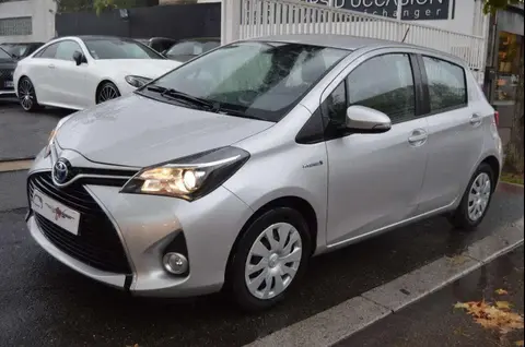 Used TOYOTA YARIS Hybrid 2015 Ad 