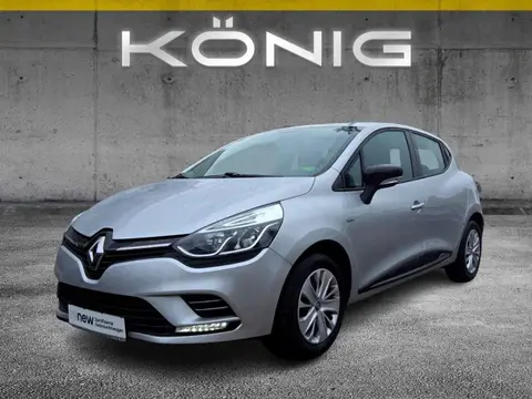 Used RENAULT CLIO Petrol 2018 Ad 