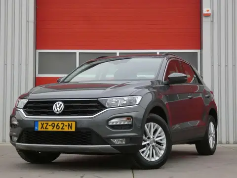 Annonce VOLKSWAGEN T-ROC Essence 2019 d'occasion 