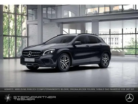 Used MERCEDES-BENZ CLASSE GLA Petrol 2017 Ad 