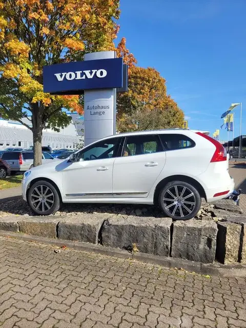 Annonce VOLVO XC60 Diesel 2015 d'occasion 