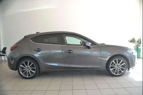 Used MAZDA 3 Petrol 2018 Ad 