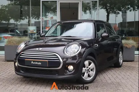 Used MINI COOPER Petrol 2015 Ad 