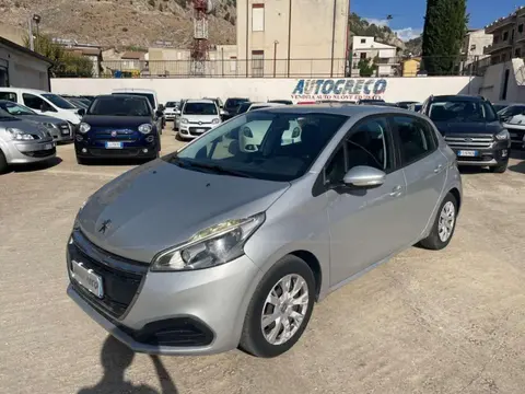 Used PEUGEOT 208 Petrol 2016 Ad 