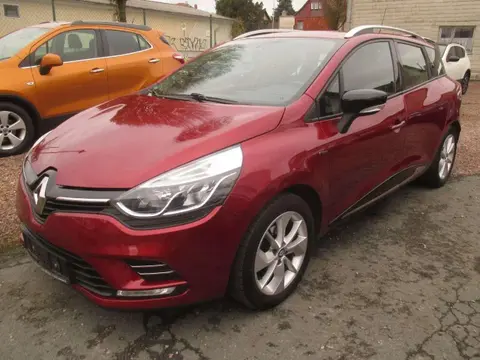 Used RENAULT CLIO Petrol 2017 Ad 