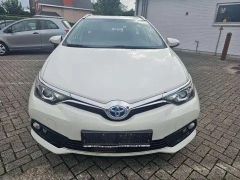 Used TOYOTA AURIS Hybrid 2017 Ad 