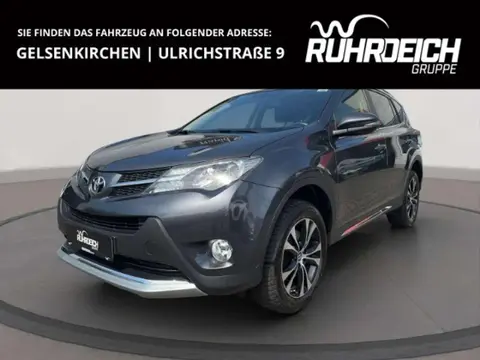 Used TOYOTA RAV4 Petrol 2015 Ad Germany