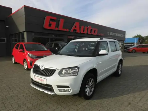 Used SKODA YETI Petrol 2015 Ad 