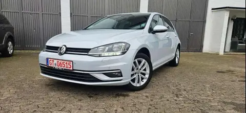 Used VOLKSWAGEN GOLF Petrol 2017 Ad 