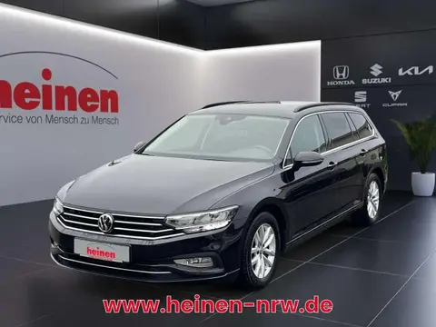 Used VOLKSWAGEN PASSAT Petrol 2020 Ad 