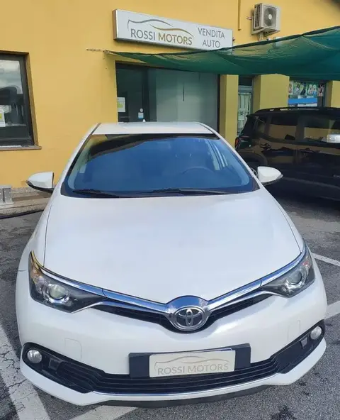 Used TOYOTA AURIS Diesel 2015 Ad 