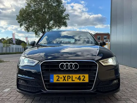 Annonce AUDI A3 Essence 2015 d'occasion 