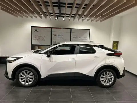 Used TOYOTA C-HR Hybrid 2024 Ad 