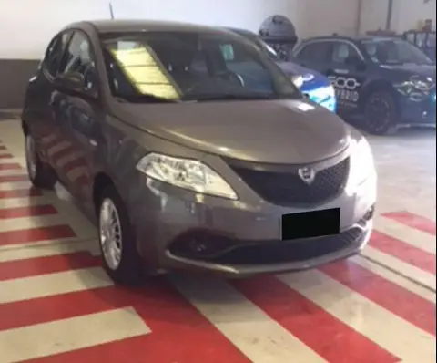 Used LANCIA YPSILON Hybrid 2021 Ad 