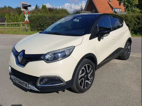 Used RENAULT CAPTUR Petrol 2015 Ad 