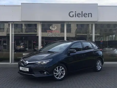 Used TOYOTA AURIS Petrol 2015 Ad 