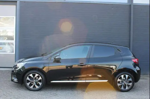 Used RENAULT CLIO Petrol 2022 Ad 