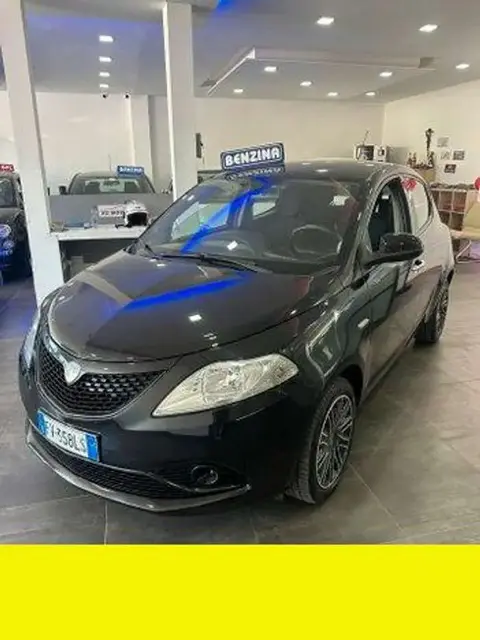 Annonce LANCIA YPSILON Essence 2019 d'occasion 