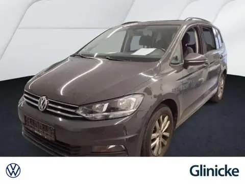 Used VOLKSWAGEN TOURAN Petrol 2019 Ad 