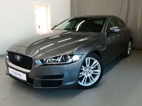 Annonce JAGUAR XE Essence 2019 d'occasion 