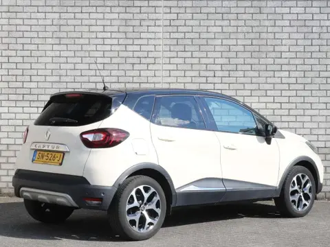 Used RENAULT CAPTUR Petrol 2018 Ad 