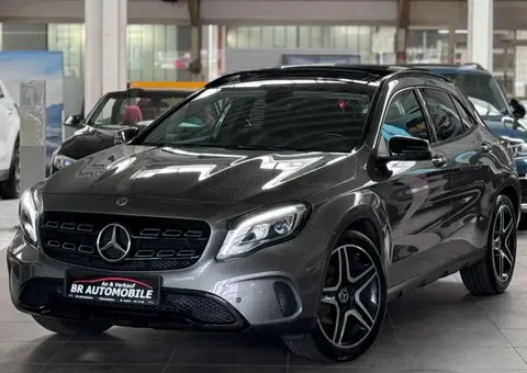 Annonce MERCEDES-BENZ CLASSE GLA Essence 2017 d'occasion 