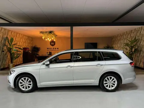 Used VOLKSWAGEN PASSAT Petrol 2018 Ad 