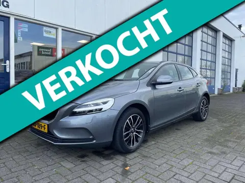 Annonce VOLVO V40 Essence 2017 d'occasion 