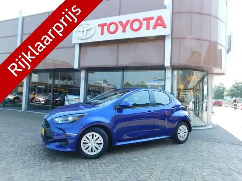 Used TOYOTA YARIS Hybrid 2021 Ad 