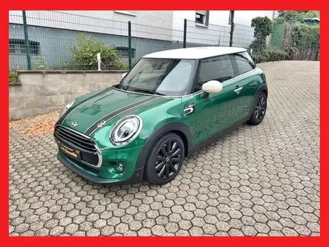 Annonce MINI COOPER Essence 2019 d'occasion Allemagne