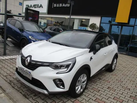 Used RENAULT CAPTUR Hybrid 2021 Ad 