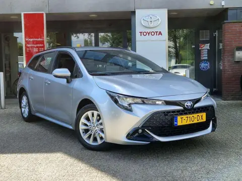 Used TOYOTA COROLLA Hybrid 2023 Ad 