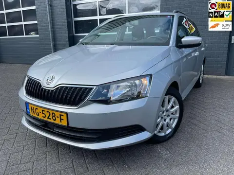 Used SKODA FABIA Petrol 2016 Ad 