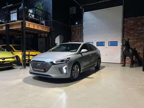 Used HYUNDAI IONIQ Hybrid 2017 Ad 