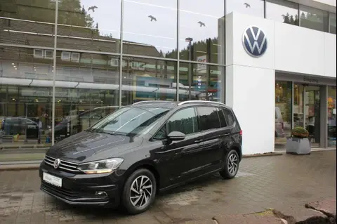 Used VOLKSWAGEN TOURAN Petrol 2019 Ad 