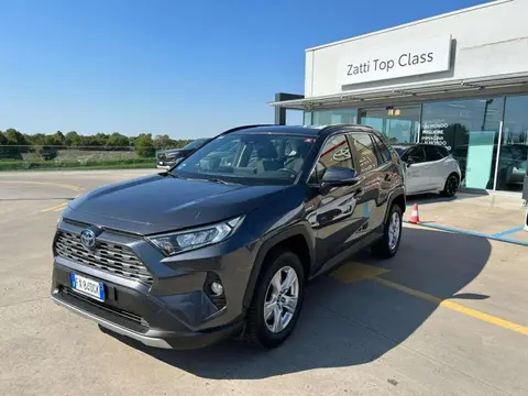 Used TOYOTA RAV4 Hybrid 2019 Ad 