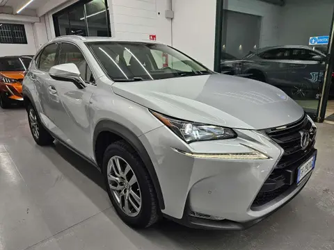 Annonce LEXUS NX Hybride 2016 d'occasion 