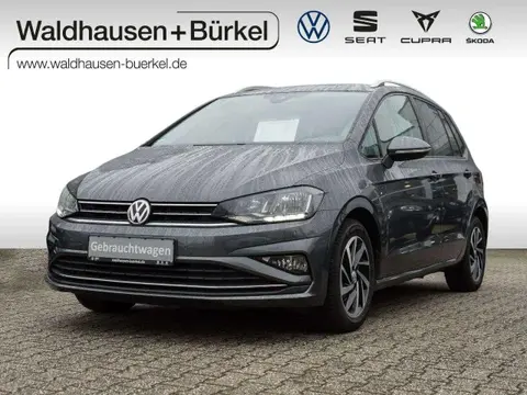 Used VOLKSWAGEN GOLF Petrol 2018 Ad 